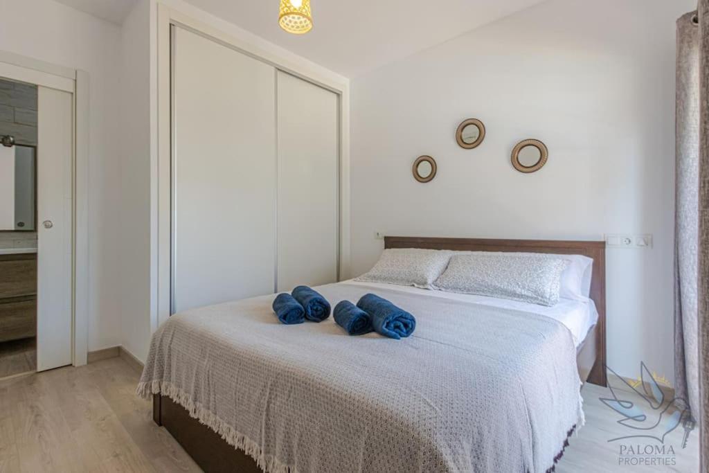 Benalroma Spacious Apartment 50 Mt From The Beach Benalmádena Exteriör bild
